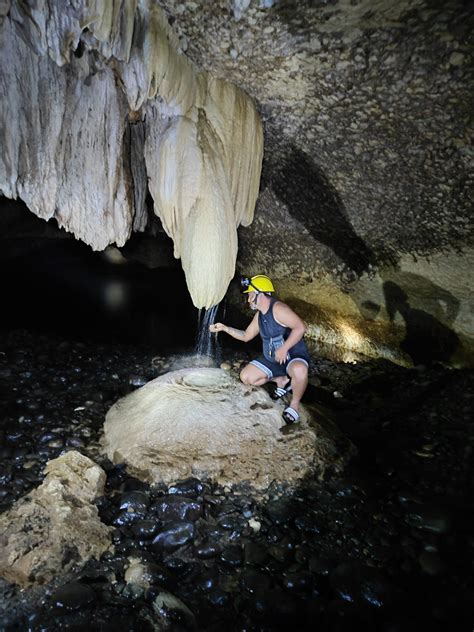 cavinti cave|The inside of the Cavinti Cave Complex .
